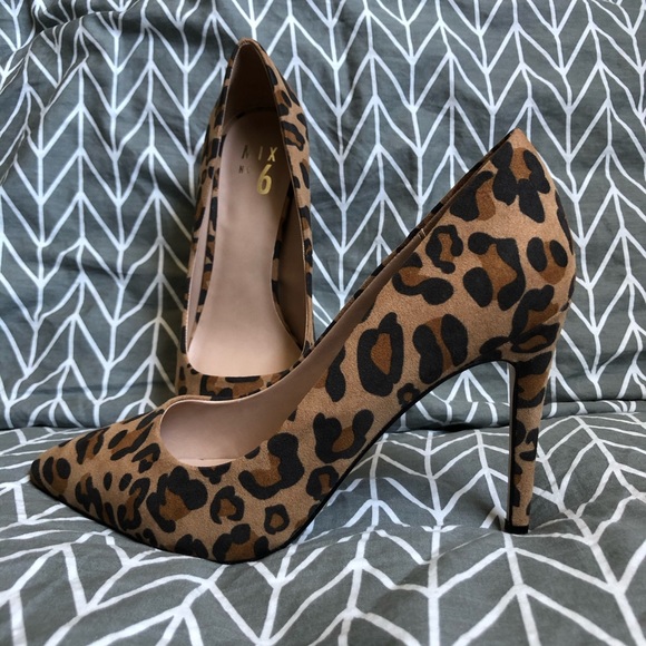 “Lill” by Mix No. 6 Leopard Print Heels - Size 8.5 - Picture 2 of 10